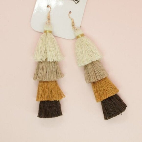 Multiple Layers Bohemian Colorful Tassel - Picture 8 of 9